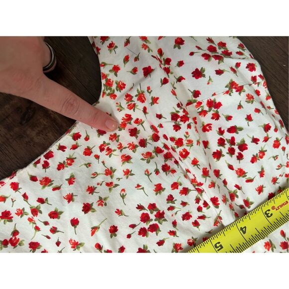 Moda International Red White Floral Ruffle Sleeveless Dress, Size 2 - Picture 6 of 10